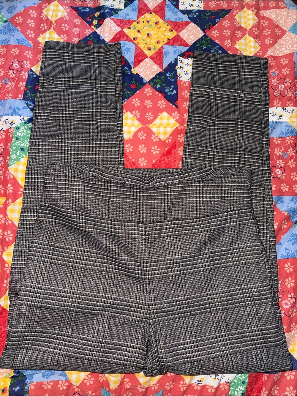 Black & White Glen Plaid Trousers - Sleek Tailored Fit